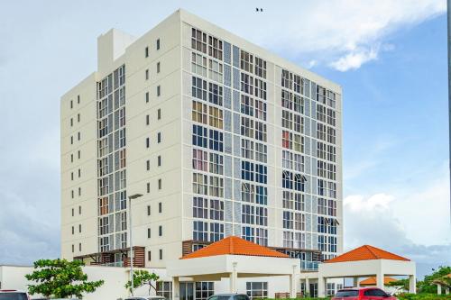 Oceanfront & Mountain View XL Balcony 2BR 2 Bath in 포트모어