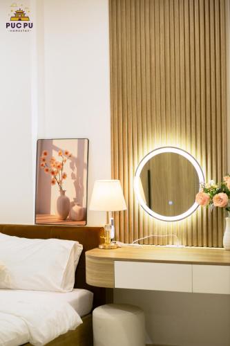 Two-Bedroom Apartment with Pool View image 10