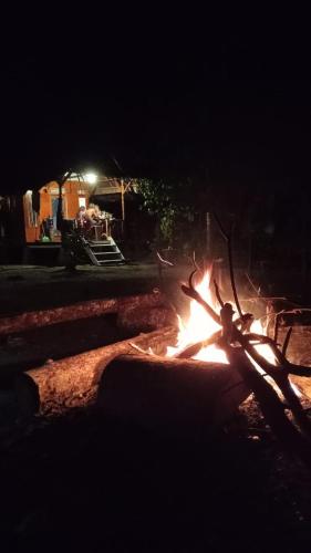 Bosulu surfcamp malakopa