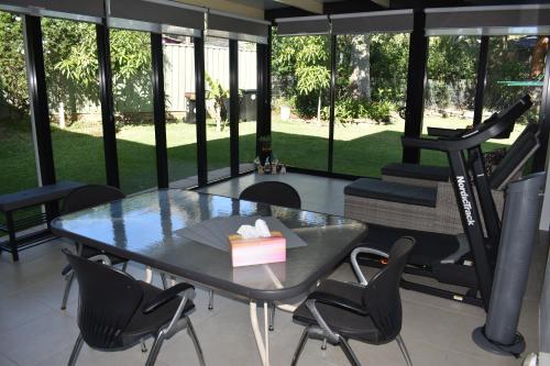 Garden Hideaway-Entirely Private