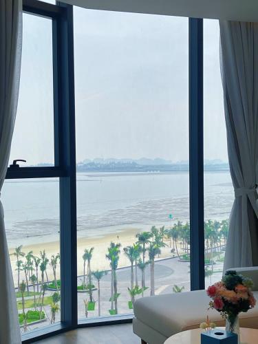 Deluxe Double Room with Sea View image 9