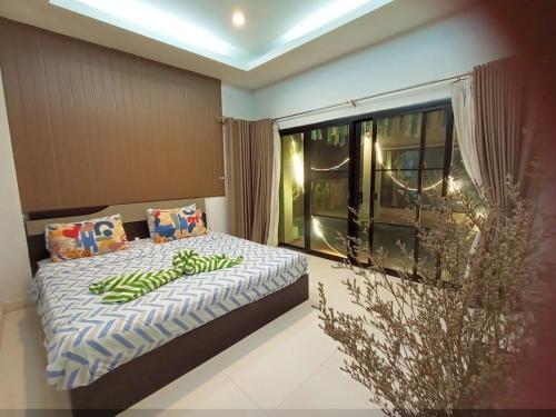 Richly pool villa@Phitsanulok in Samo Khae