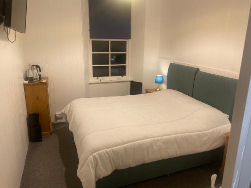 1 double bed