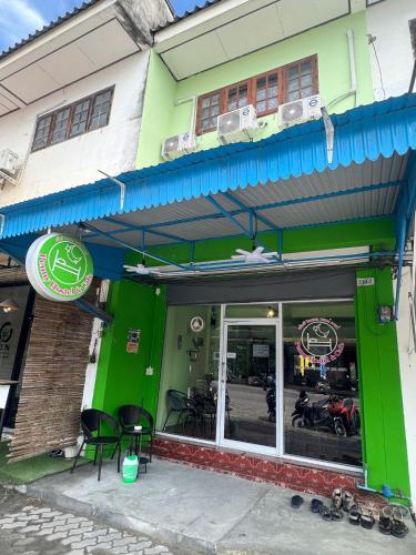 ทัศนียภาพภายนอกโรงแรม, Penny Hostel & Cafe in เกาะพะงัน