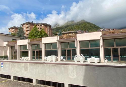 Hotelli välisilme, Moggio terrazzo 24 in Cassina Valsassina