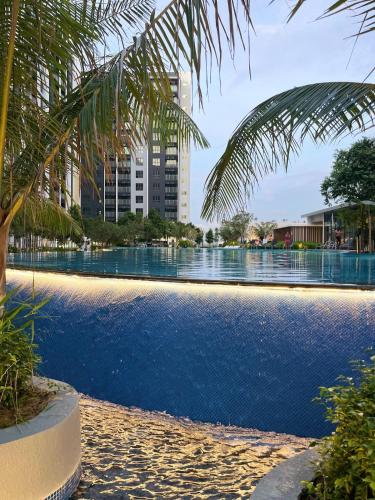 Splashmania Gamuda Cove Homestay KLIA Projector - image 12