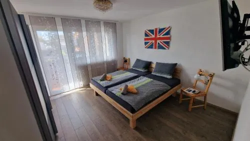 Doppelzimmer in FEWO Burgau Nähe Legoland in Burgau, Deutschland
