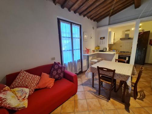 Charming base in Tuscany in Чіестіна Узанез
