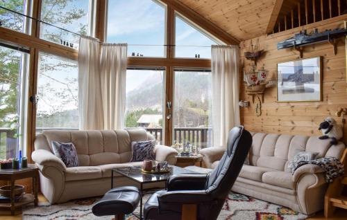 3 Bedroom Gorgeous Home In Jørpeland