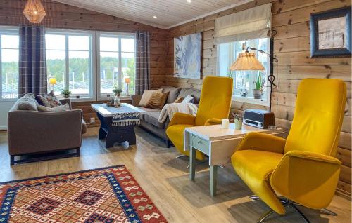 Four-Bedroom Holiday Home