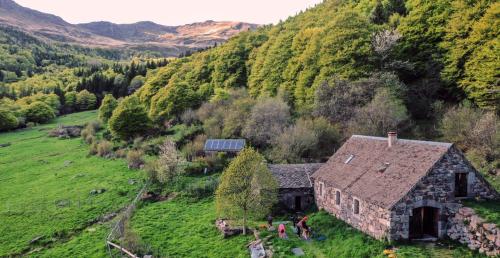Buron de Livernade gîte à louer Les Roussinches