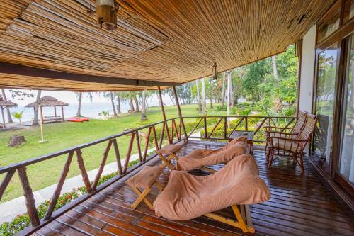Lipa Lodge Resort near Lipa Noi Beach