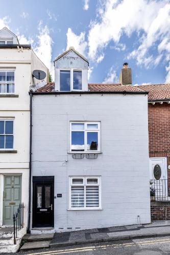 Two-Bedroom House image 1