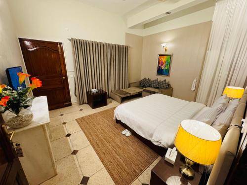 Country Homes Murree by Safari Club Bahria Town - image 6