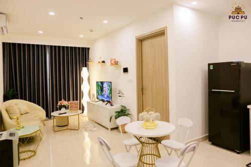 Two-Bedroom Apartment with City View image 8