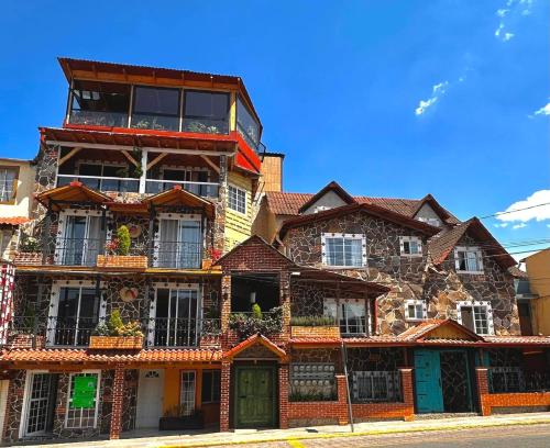 Hotel & Suites Cerro Roj0 in Tlatlauquitepec, Mexico