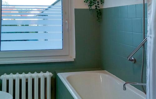 Vannituba, Gorgeous Apartment In Lubtheengarlitz in Lubtheen