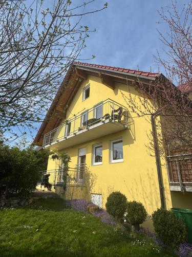 Balkons/terase, 5-Seen-Loft mit 4-6 Schlafplätzen, Ferienwohnung Nähe Ammersee (5-Seen-Loft mit 4-6 Schlafplatzen, Ferienwohnung Nahe Ammersee) in Schöngeising