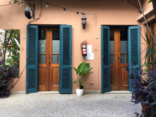 Lina's Tango Guesthouse, Buenos Aires (photo 10)