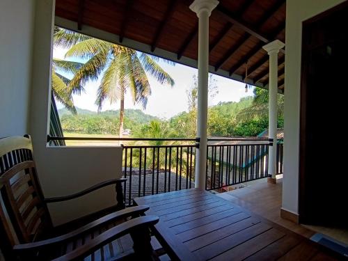 Balcony/terrace, Rainforest Nest in Kotapola