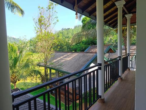 Garden, Rainforest Nest in Kotapola