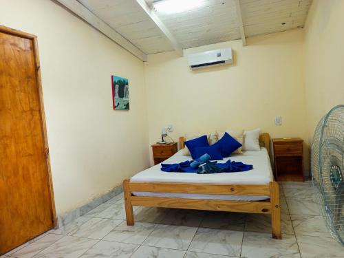 Economy Double Room image 5