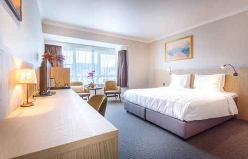 . Hotel Carlton