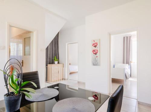 Létesítmények, Seaside Apartment Franica-Two Bedroom Apartment with Terrace and Sea View in Vela Luka