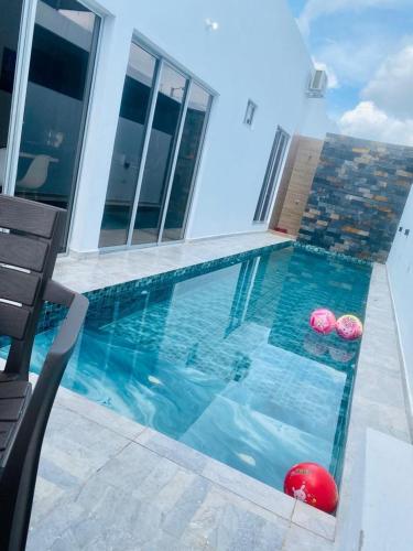 Casa con piscina privada