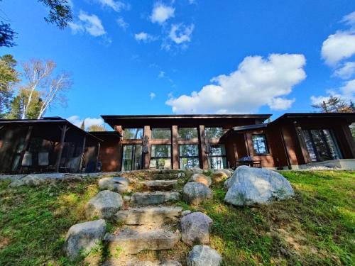 Nature modern lake retreat