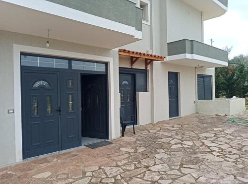 Studio with Balcony image 1