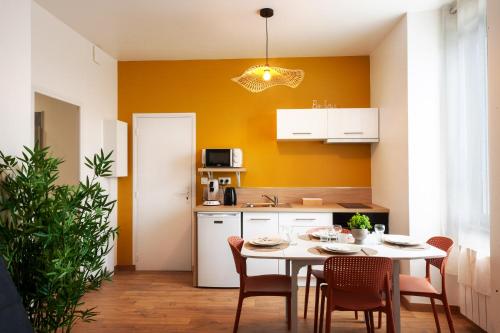 อาหารและเครื่องดื่ม, Cocon Marguerite - Appartement cosy - Idéal pro et cyclistes (Cocon Marguerite - Appartement cosy - Ideal pro et cyclistes) in มาแยน