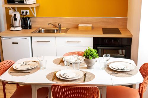 บริการและสิ่งอำนวยความสะดวก, Cocon Marguerite - Appartement cosy - Idéal pro et cyclistes (Cocon Marguerite - Appartement cosy - Ideal pro et cyclistes) in มาแยน