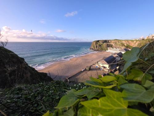 Beach, JL Cornwall Newquay Caravan in Trebarber