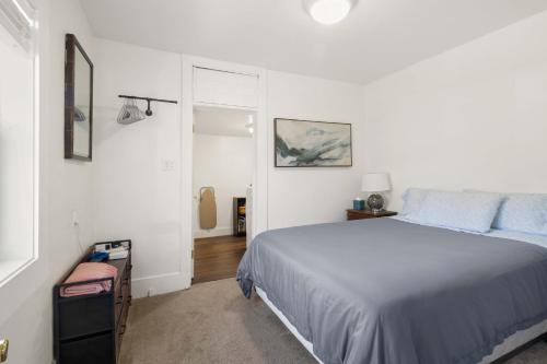 Charming, Historic! Walking Distance to Town! Charming, Historic! Walking Distance to Town!