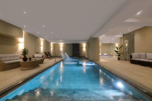 Mythical Coast Wellness Retreat near Mytilene International Airport