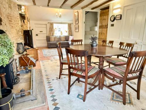 Konyha, Swan Cottage, 5-Bedroom, Canal View, River, Private gardens, Free Parking's, WiFi, Oxford in Nyugat-Kidlington