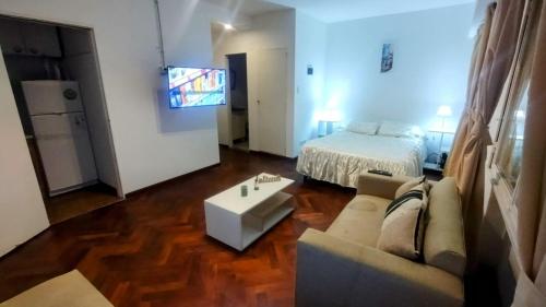 One-Bedroom Apartment image 5