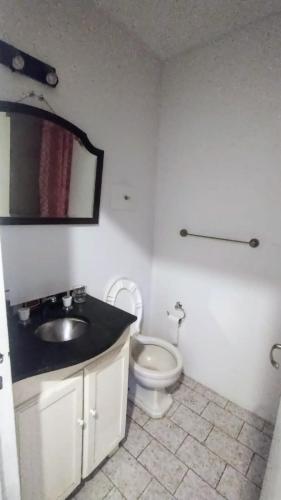 One-Bedroom Apartment image 1