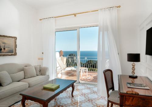 674524288 Hotel Quisisana