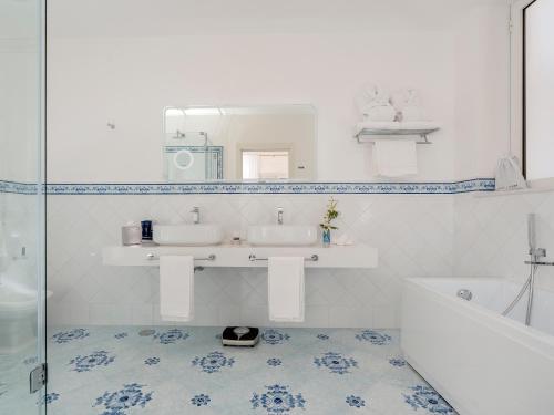 674524482 Hotel Quisisana