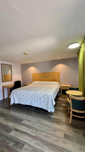 Chisholm's Motor Inn in ซอกัส (MA)