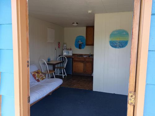 Ocean Avenue Inn - image 11