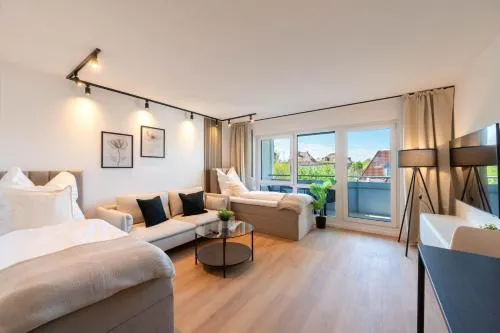 Malu Rooms - im Zentrum, Kostenloser Parkplatz, Klima, Balkon, Netflix, 24h Checkin in Ludwigsburg, Deutschland
