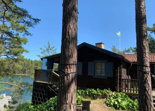 Munkholmens smultronställe (Munkholmens smultronstalle) in Ingarö