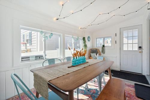 Lorraine's Landing 2 Min to Beach Pet-Friendly in Hampton Beach