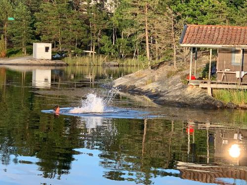 Munkholmens smultronställe (Munkholmens smultronstalle) in Ingarö