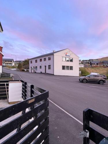 Cory & Torfinn House in Sorvagur