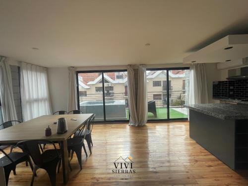 Vivisierras, Duplex a estrenar con pileta privada centro Villa Carlos Paz, 3 dormitorios, 2 baños, vista
