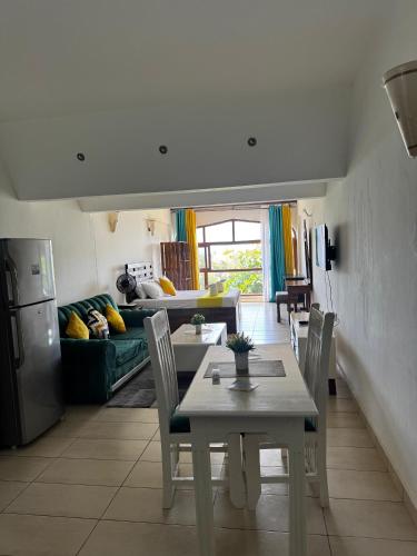 Golden Beachfront Studios Diani